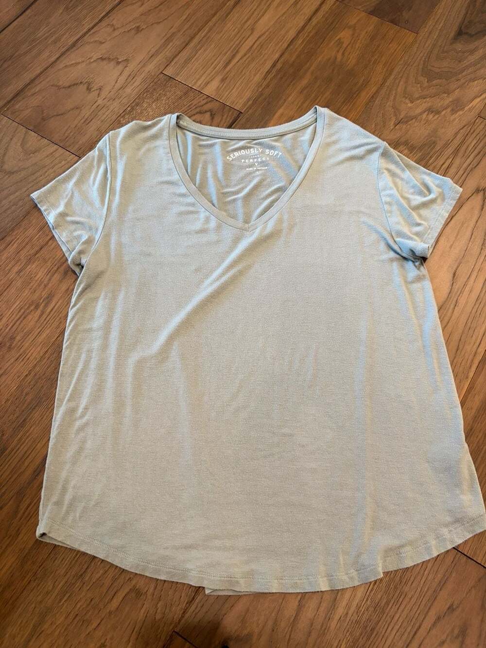 Aeropostale Seriously Soft Perfect V-Neck T-Shirt